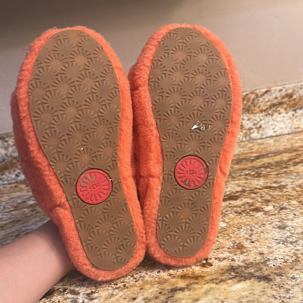 UGG Fluff Yeah Slides - Picture 5 of 5